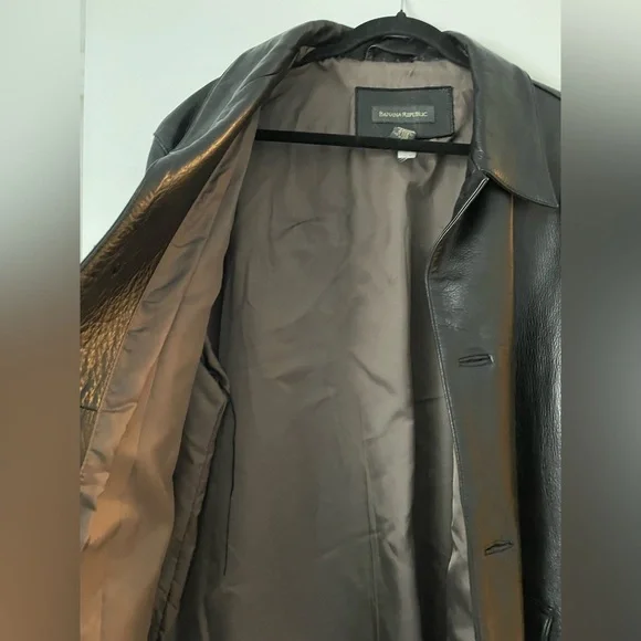 Vintage 90’s Banana Republic Leather Jacket - Picture 2 of 4